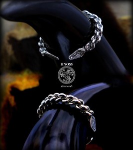 Veles Reko srebrna bransoleta z głowami Węża Prabuty, Polska XI w. (1)