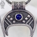 Srebrny naszyjnik Lunula z Lapis lazuli z Hnoss Silver Craft