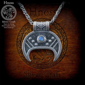 Lunula srebrny amulet naszyjnik z Labradorytem kaboszonem